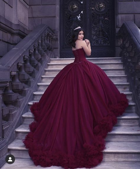 Bella Wedding Dress, Burgundy Wedding Dress, Wedding Dresses Vintage Princess, Quinceñera Dresses, 15 Dresses Quinceanera, Quinceanera Dresses Blue, Pretty Quinceanera Dresses, Fiesta Outfit, Gowns Dresses Elegant