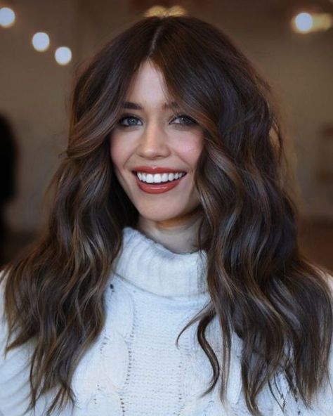 Brown And Chocolate Hair, Fall Brunnet Hair, Chocolate Brown Hair With Face Framing Highlights, Dark Brown Hair Chocolate Highlights, Cool Burnett Hair Color, Brunette Hair For Fair Skin, Chocolate Hair Highlights, Expensive Brunette 2023, Brunnete Hair Ideas Colour 2023