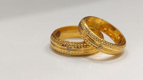 Gold Couple Ring Gold Couple Rings, Pattu Sarees Wedding, Couple Rings Gold, Sarees Wedding, 22k Gold Jewelry, Mens Gold Jewelry, Couple Ring, Pattu Sarees, Mens Gold