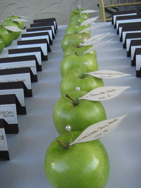 Green apple place card holders Flower Centrepieces, Apple Orchard Wedding, Riverside Wedding, Petite Bride, Bridal Decor, Apple Wedding, Outdoor Table Decor, Potluck Ideas, Riverside Weddings