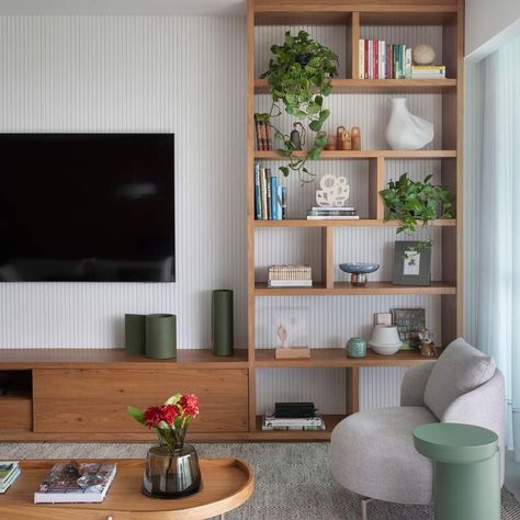 Tv Wall Bookcase, Tv Wall Design With Bookshelves, Living Room With Bookshelves And Tv, Bookshelf Next To Tv, Tv Wall With Bookshelves, Bookcase Tv Wall, Shelves Next To Tv, Living Room Niche, Living Room Storage Wall