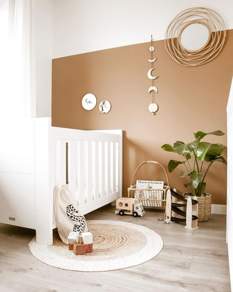 Gender Neutral Bedroom Kids, Pastel Wall Color Ideas, Pastel Wall Color, Brown Accent Wall, Wall Color Ideas, Brown Nursery, Gender Neutral Kids Room, Neutral Kids Room, Nursery Accent Wall