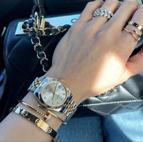 Casio Vintage, Rolex Watches Women, Rolex Women, Latest Watches, Bracelet Love, Luxe Jewelry, Womens Watches Luxury, Jewelry Fashion Trends, Classy Jewelry