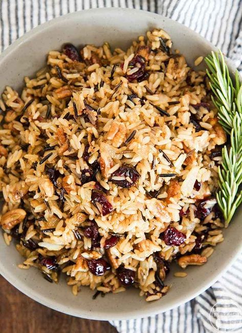 Cranberry Wild Rice, Pecan Crusted Salmon, Wild Rice Pilaf, Moms Recipes, Delicious Rice, Garlic Rice, Savory Rice, Veg Food, Like Mother Like Daughter