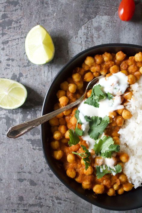 Make This Slow Cooker Chana Masala Recipe Now, Have It For Dinner Later Chana Masala Recipe, Vegetarian Dinner Recipes, Vegan Chickpea Curry, Comfort Pasta, Vegan Slow Cooker, Traditional Dishes, Eat Seasonal, Vegetarian Dinners, Masala Recipe