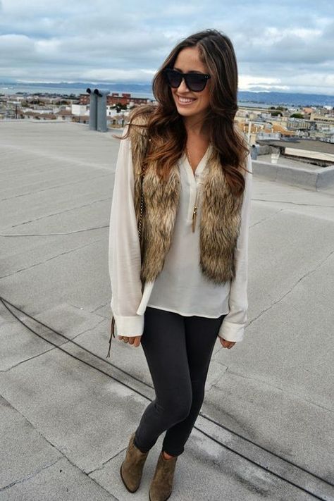 Photo Fur Vest Outfit, Fur Vest Outfits, Fall Forward, Vest Outfit, Fall Lookbook, Brown Vest, Long Vest, Fake Fur, Faux Fur Vest