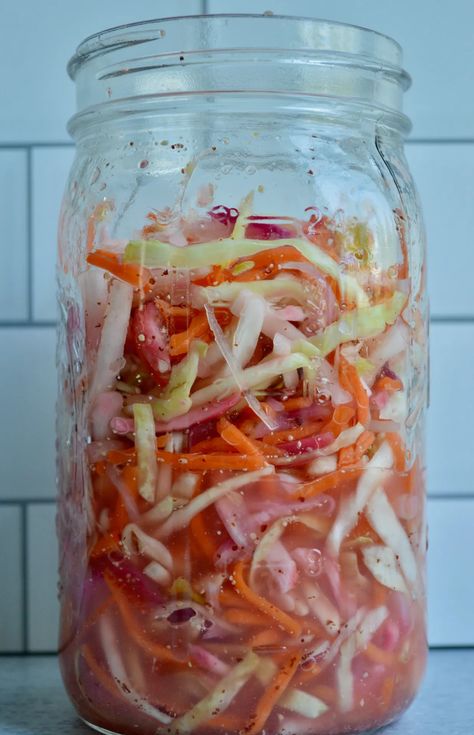 Pickled Vegetable Sandwich Slaw, Pickle Coleslaw Recipe, Canning Coleslaw Recipe, Pickled Coleslaw Recipe, Fermented Coleslaw, Pickled Coleslaw, Pickled Lettuce, Pickled Cabbage Slaw, Veggie Burger Toppings