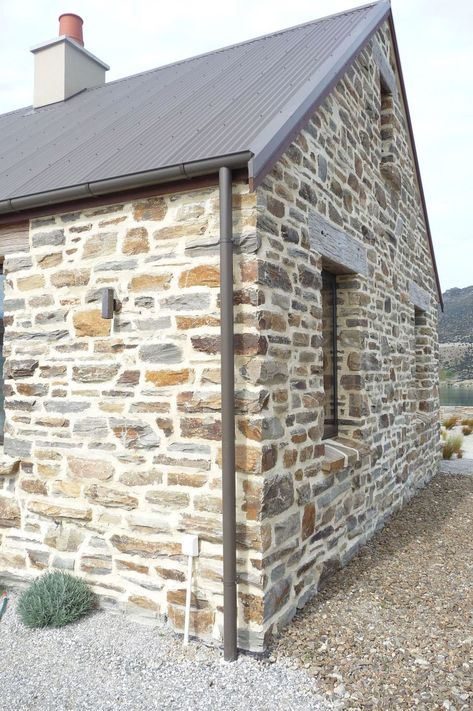 Lake Dunstan Stone House by Chaney & Norman Architects | ArchiPro NZ Scottish Croft, Country Farmhouse Exterior, Alpine Architecture, Small Stone House, Croft House, Stone Exterior Houses, Natural Building Materials, Stone Building, House Lake