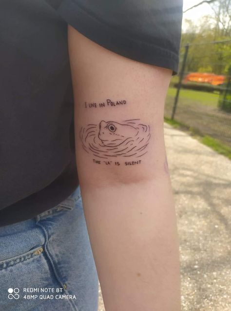 Existential Tattoo, Laugh Tattoo, Really Bad Tattoos, Aesthetic Tattoo Ideas, Bicep Tattoo Men, Unique Tattoo Ideas, Frog Tattoo, 20 Aesthetic, Frog Tattoos