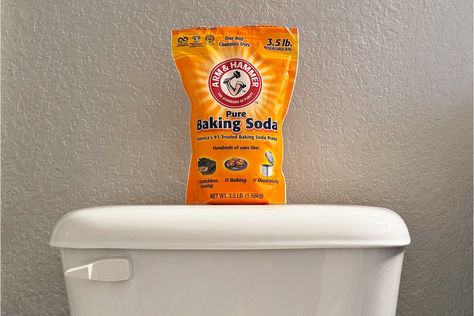 How To Clean Inside Toilet Tank, Diy Toilet Tank Cleaner Tablets, Diy Toilet Bowl Cleaner In Tank, Fabuloso In Toilet Tank, Calcium Remover, Toilet Tank Cleaner, Handyman Hacks, Self Cleaning Toilet, Baking Soda Benefits