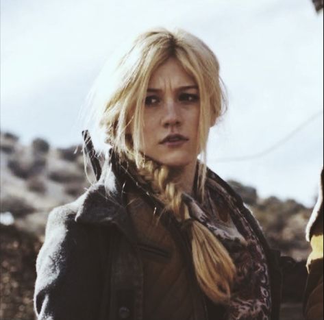 Maze Runner The Scorch, Maze Runner Cast, Dystopian Books, Maze Runner Movie, The Scorch, The Scorch Trials, Runner Girl, Western Women, Katherine Mcnamara