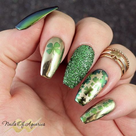 St Patricks Nail Designs, Saint Patrick Nail, San Patrick, St Patricks Day Nails, Green Nail Designs, Green Nail Polish, Glamorous Nails, St. Patricks Day, White Nail Polish