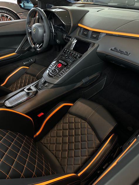 #huracan #poland #evamats #lamborghinipoland Lamborghini Huracan Interior, Car Interiors, Lamborghini Huracan, Super Cars, Car Interior, Lamborghini, Poland, Interior Design, Cars