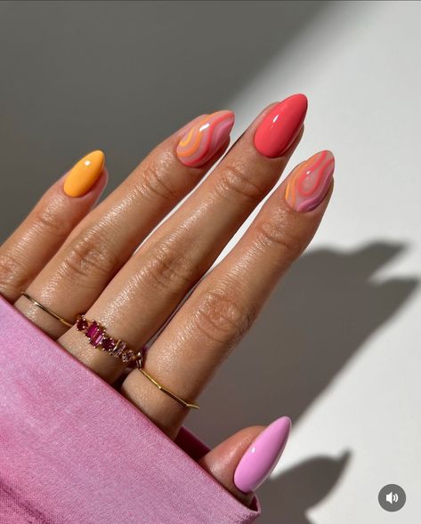 Full Color Nails, Uñas Ideas, Sunset Nails, Sunset Gradient, August Nails, Summery Nails, Cute Gel Nails, Short Acrylic Nails Designs, Minimalist Nails