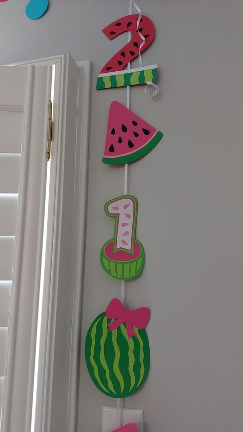 Garland and cutouts for Cocomelon first birthday party #cocomelon #firstbirthday #oneinamelon Cocomelon Banner Printable Free, Cocomelon First Birthday Party, Cocomelon First Birthday, Birthday Party Cocomelon, Birthday Hacks, Cocomelon Theme, Coco Melon, Cocomelon Birthday, Birthday Party Decorations Diy