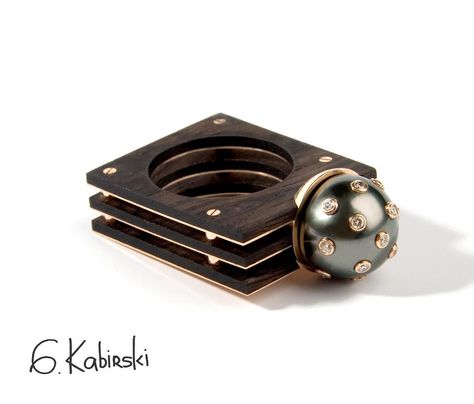 German Kabirski German Kabirski, Orchid Jewelry, Gallery Jewelry, Avant Garde Jewelry, Jewelry Gallery, Jewellery Art, Contemporary Ring, Luxury Jewellery, Hot Jewelry