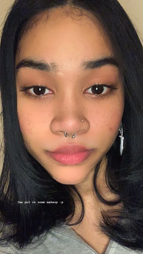 Wide Nose Piercing, Nose Piercing And Septum Combo, Septum Piercing With Nose Stud, Nose Piercing Combos, Girls With Nose Piercing, Small Septum Piercing, Jewelry Combo, Septum Nose Piercing, Double Nose Piercing