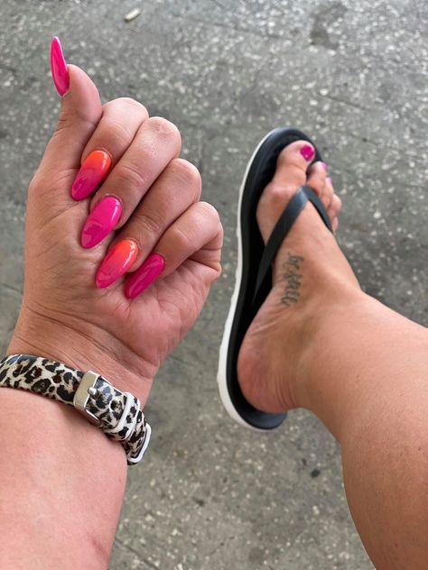 Long Neon Ombré pink and orange nails. Sorbet nails. This is my personal set done by my nail tech in Lafayette IN Sorbet Nails, Trip Nails, Pink And Orange Nails, Summer Trip, Orange Nails, Chrome Nails, Pink Ombre, Nail Tech, Neon Pink