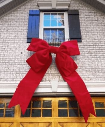 Outdoor Bows Christmas, Outdoor Christmas Bows Diy, Giant Christmas Bow On House, Big Bow On Christmas Tree, Outdoor Christmas Bows, How To Make A Large Christmas Bow, Large Christmas Bows Diy, Giant Diy Christmas Decorations, How To Make A Giant Bow