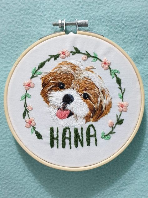 Shih Tzu Embroidery, Dog Embroidery Ideas, Md Logo, Dog Embroidery Designs, Dog Embroidery, Pet Art, Bird Embroidery, Needlework Embroidery, Shih Tzu Dog