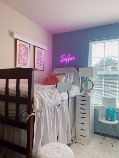 Purple Dorm Room Aesthetic, Purple Dorm Room Ideas, Smu Dorm, Purple Dorm Room, Purple Dorm Rooms, Purple Dorm, Pretty Dorm Room, College Things, Ut Austin