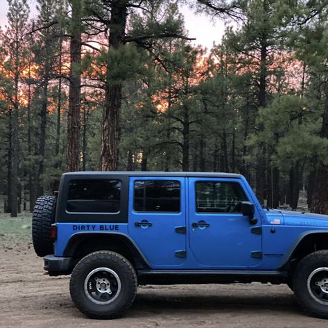 Blue Jeep Aesthetic, Blue Truck Aesthetic, Light Blue Jeep Wrangler, Blue Jeep Wrangler Aesthetic, Navy Blue Jeep, Types Of Jeeps, Blue Jeep Wrangler, Blue Jeep, Exterior House Remodel