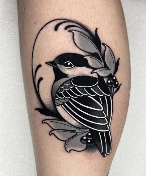 Small Animal Tattoos, Crow Tattoo Design, Mandala Hand Tattoos, Vogel Tattoo, Neo Tattoo, Traditional Tattoo Inspiration, Traditional Tattoo Flowers, Парные Тату, Next Tattoo