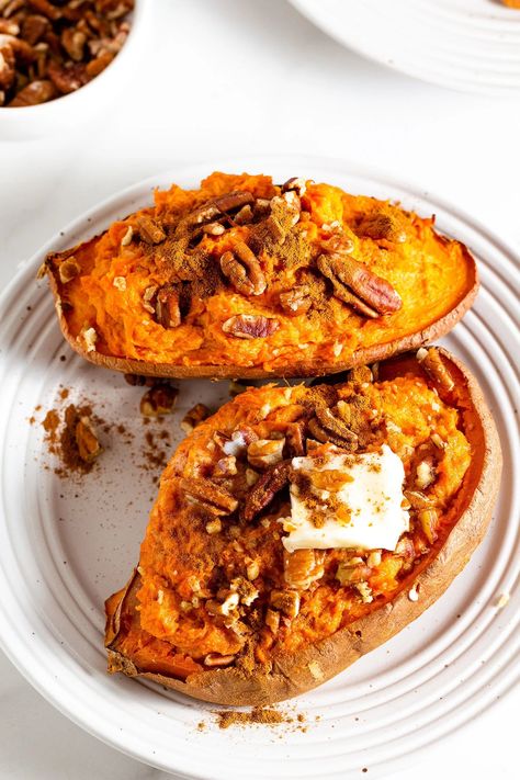 With crunchy pecans and a little bit of sweet brown sugar, these Twice Baked Sweet Potatoes will be your new favorite side dish at dinner. Whether you're making a casual Garlic Herb Mashed Potatoes, Brown Sugar Sweet Potatoes, Sweet Potato Recipes Roasted, Sweet Potato Recipes Baked, Twice Baked Sweet Potatoes, Baked Sweet Potatoes, Sweet Potato Cinnamon, Twice Baked, Crunchy Pecans