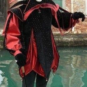 Jester Outfit Medieval, Medieval Jester Aesthetic, Jester Moodboard, Court Jester Aesthetic, Jester Pfp, Court Jester Costume, Jester Core, Jester Aesthetic, Medieval Jester