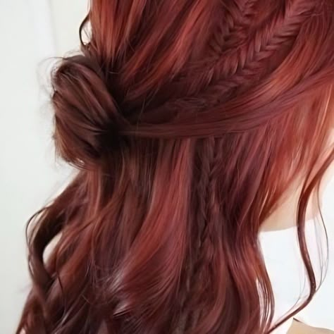 Crimson Hair Aesthetic, Scarlet Hair Aesthetic, Red Warrior Aesthetic, Honkai Star Rail Aesthetic, Red Hair Ponytail, Uzumaki Oc, Heart Vibes, Crimson Hair, Prom Hair Down