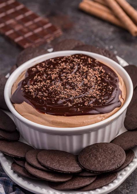 Chocolate Cheesecake Dip, Easy Chocolate Cheesecake, Chocolate Fudge Sauce, Chocolate Pudding Cake, Cheesecake Dip, Sweet Dips, Dessert Dips, Fudge Sauce, Tasty Recipe