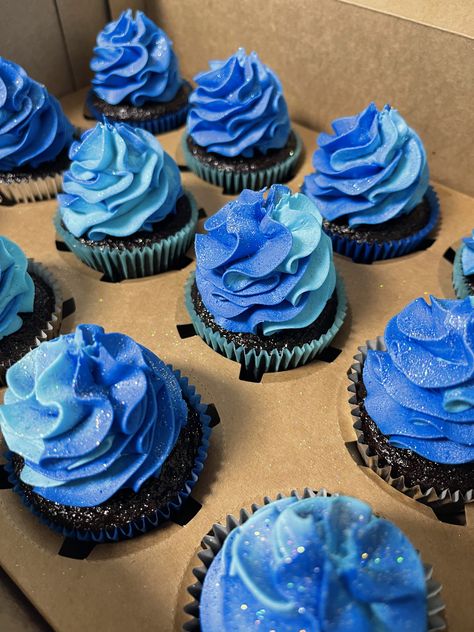 Water Themed Desserts, Water Themed Food, Water Cupcakes Ideas, Water Cupcakes, Avatar Cupcakes Ideas, Avatar Cupcakes, Elemental Birthday Party Ideas, Waves Cupcakes, Pool Party Cupcakes