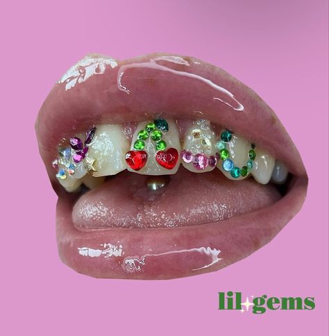 Pretty Teeth, Dental Jewelry, Grillz Teeth, Diamond Teeth, Teeth Art, Tooth Gems, Grills Teeth, Eye Sketch, Tooth Gem