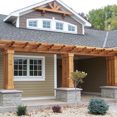 Front Door Arbor, Pergola Front Porch, Front Door Pergola, Craftsman Front Porch, Craftsman Front Door, Front Porch Pergola, Craftsman Entry, Door Pergola, Craftsman Porch