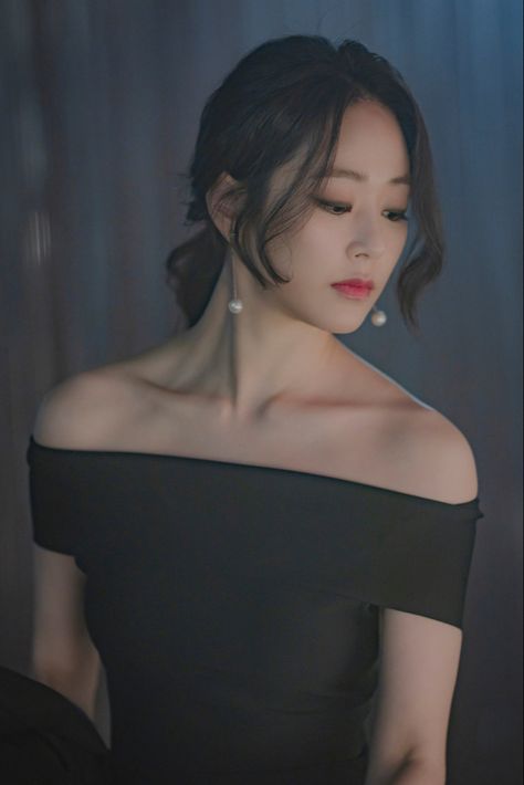 Kim Hyo Jin