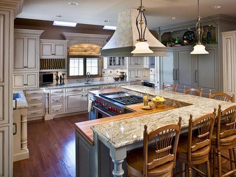 Island With Stove, Kitchen Island With Stove, Kitchen Layouts With Island, Apps Design, L Shaped Kitchen, Kitchen Island With Seating, Kitchen Window Treatments, Popular Kitchens, Kitchen Designs Layout