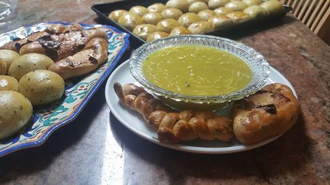 Iraqi Cuisine, Country Recipes, Middle Eastern Dishes, Ramadan Recipes, Big Bowl, Middle Eastern Recipes, Lentil Soup, Arabic Food, Baghdad