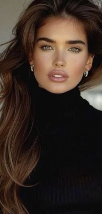 Perfect Brunette, Rambut Brunette, Hair Colorful, Sophisticated Hairstyles, Classic Updo, Extension Hair, Classic Hairstyles, Color Your Hair, Different Hairstyles