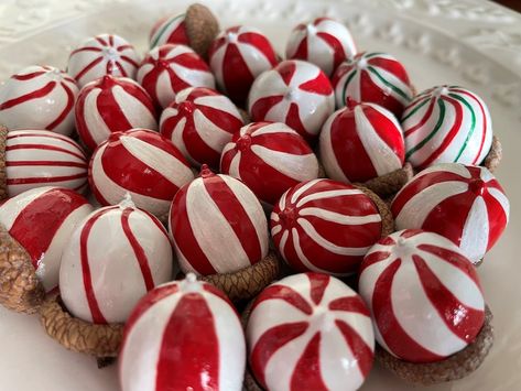 Acorn Painted, Paint Acorns, Acorn Art, Acorn Painting, Acorn Cookies, Peppermint Candies, Acorn Ornaments, Candy Cane Lane, Acorn Crafts