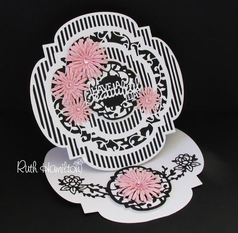 A Passion For Cards: Tonic Studios - Twisting Veranda easel card tutorial Make An Easel, Diy Easel, Tonic Cards, Tattered Lace Cards, Anna Griffin Cards, Tonic Studio, Step Cards, Birthday Cards For Women, Shaped Cards