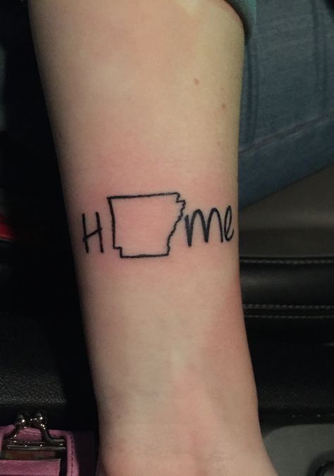 Arkansas pride all wrapped up into a tattoo:) Arkansas Tattoo Ideas, Arkansas Tattoo, Piercing And Tattoo, Southern Traditions, Roots Tattoo, Themed Tattoos, Country Tattoos, C Tattoo, Tattoo Shows