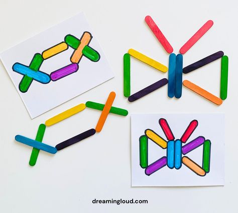 Easy Pattern Matching Puzzle with Popsicle Sticks (Free Printable Patterns) by Top US Mom Blog Dreaming Loud Popsicle Stick Printable Free, Popsicle Puzzle Diy, Velcro Popsicle Sticks, Popsicle Stick Patterns Printable Free, Popsicle Puzzle, Popsicle Stick Puzzle, Free Printable Patterns, Rainbow Popsicles, Teen Crafts