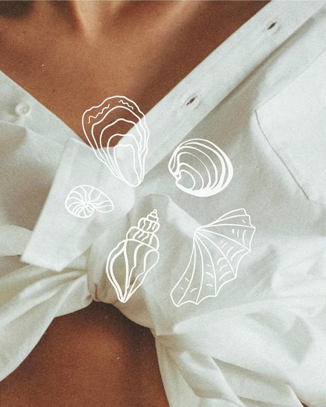 She sells sea shells 🐚 Leftover shell doodles. Ahhh the ocean - one of my biggest inspirations - so much power and beauty 🩵 Resort Branding, Shell Illustration, Sea Logo, Illustration Beach, Jewelry Logo Design, Branding Design Studio, Beach Logo, Harley Quinn Artwork, Swim Brands