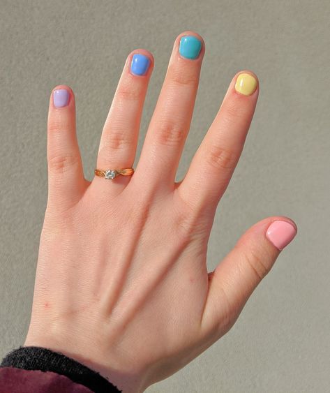 Pastel rainbow nails. Easter colours. Spring colours. Short nails. YYC nails. Rainbow Nail Polish, Pastel Rainbow Nail Designs, Nail Rainbow, Nails Rainbow, Pastel Rainbow Nails, Extra Short Nails, Kidcore Nails, Hawaii Nails, Spring Nail Colors