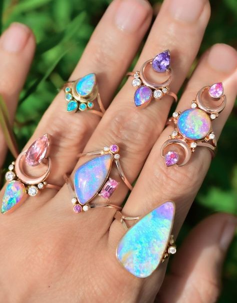 Beautiful rings Opal Accessories, Pink Opal Jewelry, Moon Rings, Violet Sapphire, Fire Opal Engagement Ring, Peach Sapphire Rings, Opal Statement Ring, Opal Jewelry Set, Unicorn Ring