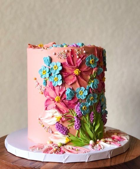 Bright Cake Ideas, Wild Flower Birthday Cake, Buttercream Wildflowers, Wildflower Sheet Cake, Wildflower Birthday Cake, Wild Flower Cake, Floral Buttercream Cake, Buttercream Flowers Cake, Floral Cake Birthday