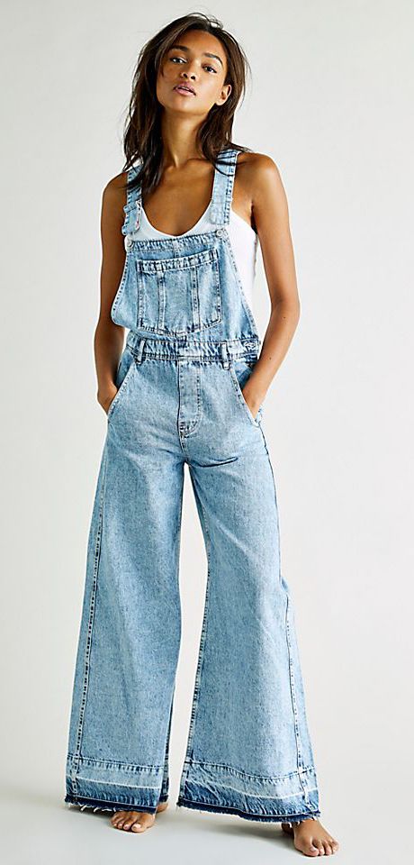 casual style | denim overalls | vintage style | retro fashion | denim jumpsuit | aesthetic | cool street style ... Wardrobe Reset, Overall Outfits, Overall Women, Cute Overalls, 90s Inspired Outfits, Overall Outfit, 70s Outfits, Cute Womens, Overall Jumpsuit