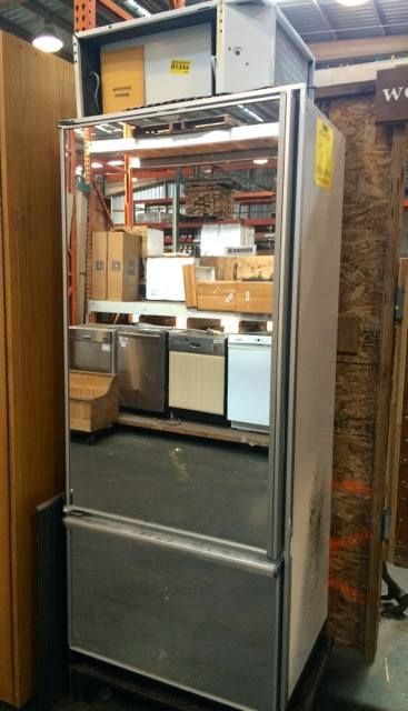 Mirror Fridge, A Mirror, Bedroom Aesthetic, French Door Refrigerator, French Doors, Refrigerator, Kitchen Appliances, Mirror, Bedroom