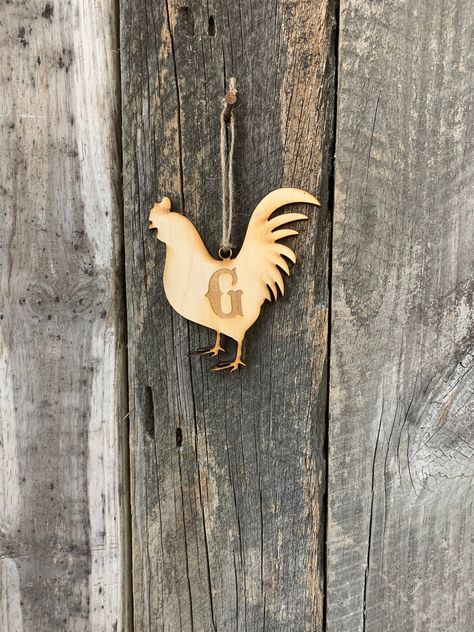 Diy Farm Animal Christmas Ornaments, Western Tree Ornaments, Cow Ornaments Christmas, Farm Christmas Ornaments, Farm Animal Ornaments, Wooden Rooster, Rooster Ornament, Cow Ornaments, Western Font