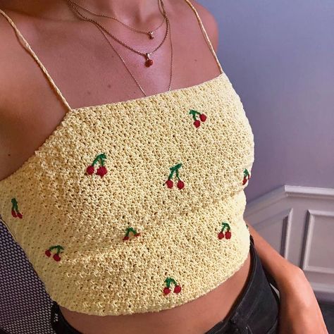 Embroidered Crochet Top, 90s Crochet Top, Crochet Cherry Top, Embroidered Cherries, 70s Mode, Instagram Pattern, Crop Top Pattern, Crochet Bralette, Backless Crop Top